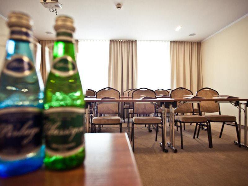 C1743DF7CFCB26546BB65C99BE67215C