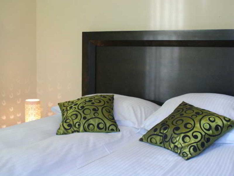 35729DFACF358A2636ED0046A0626D5B