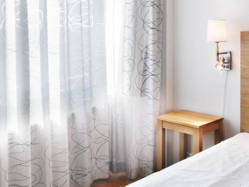 7FAE4BE53AAC8B386E881EBFA945DE79