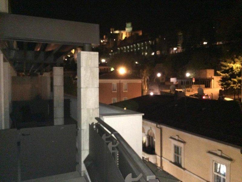 EF8EC57C2F37D7B9022E5BB4EA790474