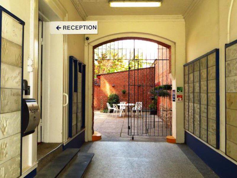 E415F68B869548F3F863B3015BB447EF