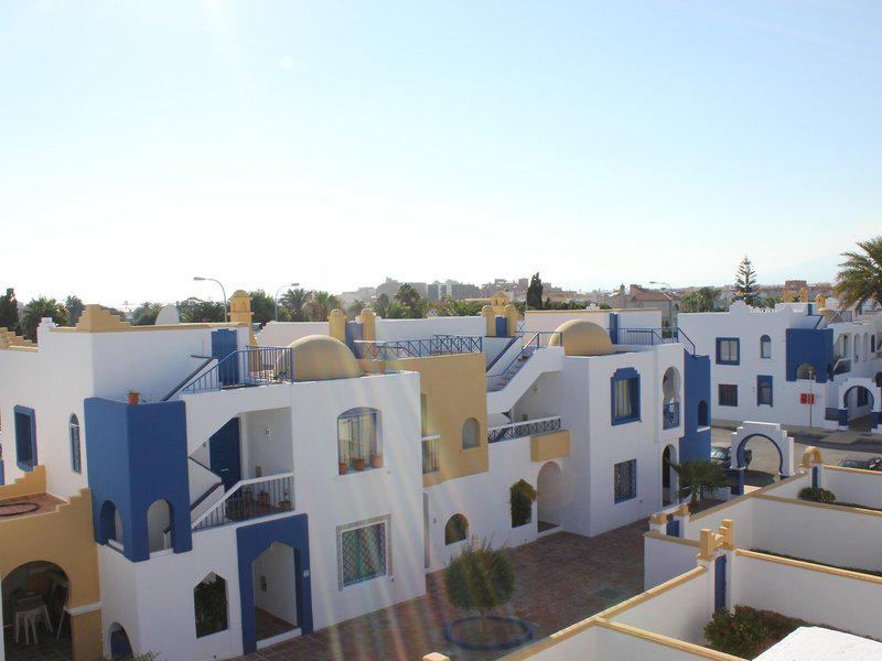 EFB39D4E1CADBB2B7710FD0663218259