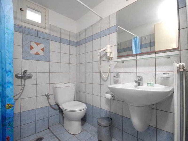 7C6302CB224F5DF854889DC9ED0CA412