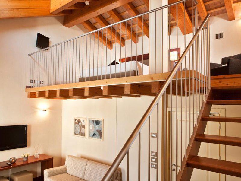 FA5920859E49D755A3451E635CE75EDB