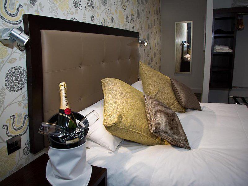 0A41990EB92044A78F9EF8D70D4FE297