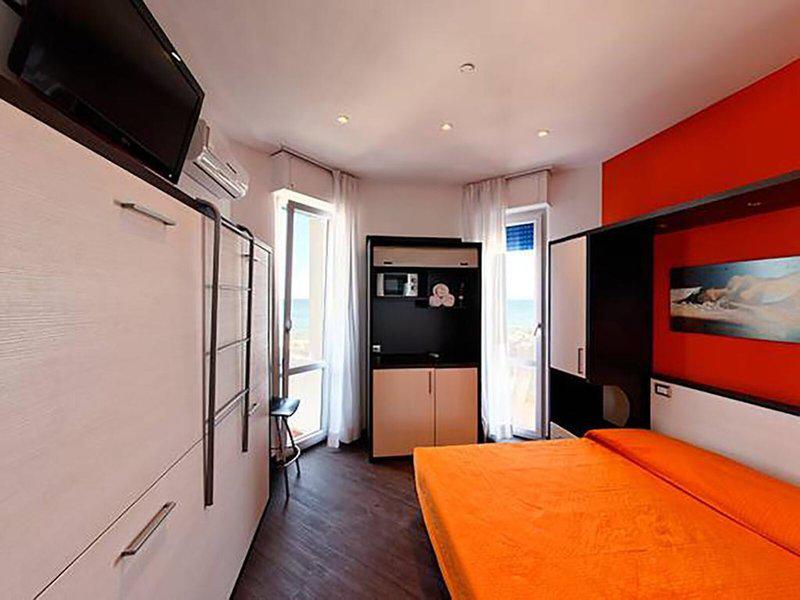 F575911CB0428CCA5A7383130C620C75