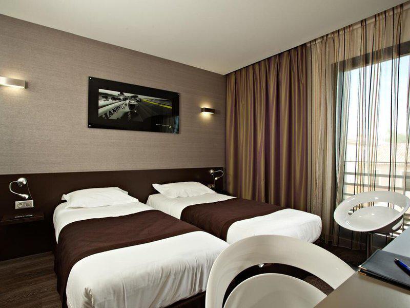 0DD74FA1130628FEB62AFEF8D3F23905