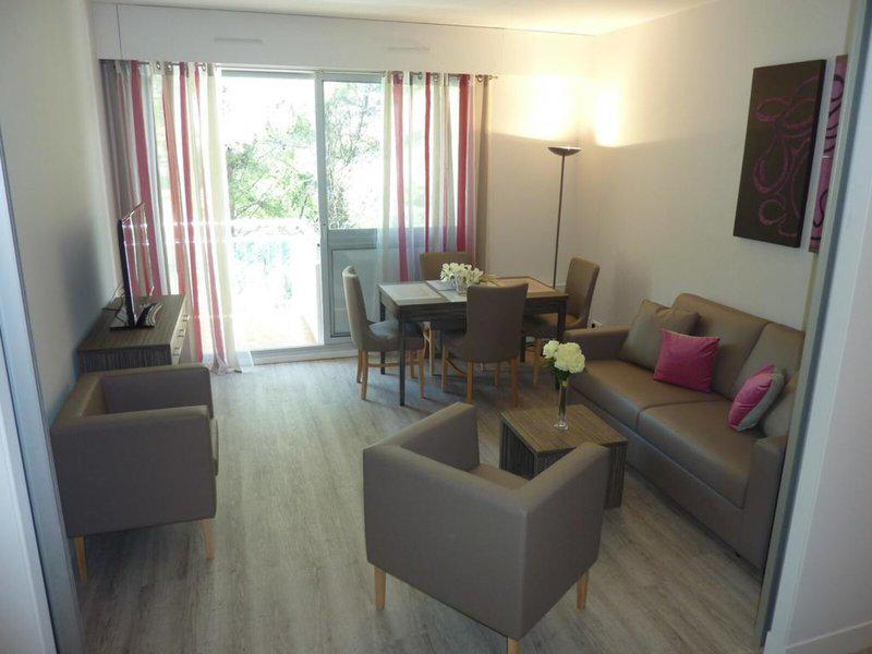 1F046CC55E66A064BE0F3C9CC6325707