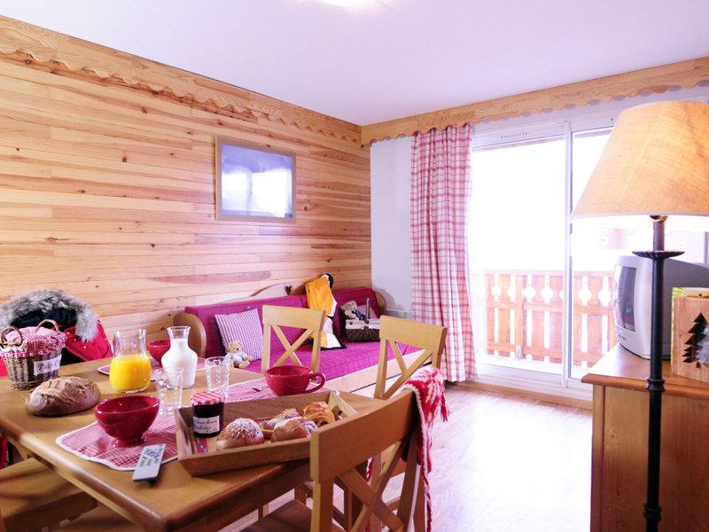 04DCCBEDD92BC127FA5F28D33AA1AE3F