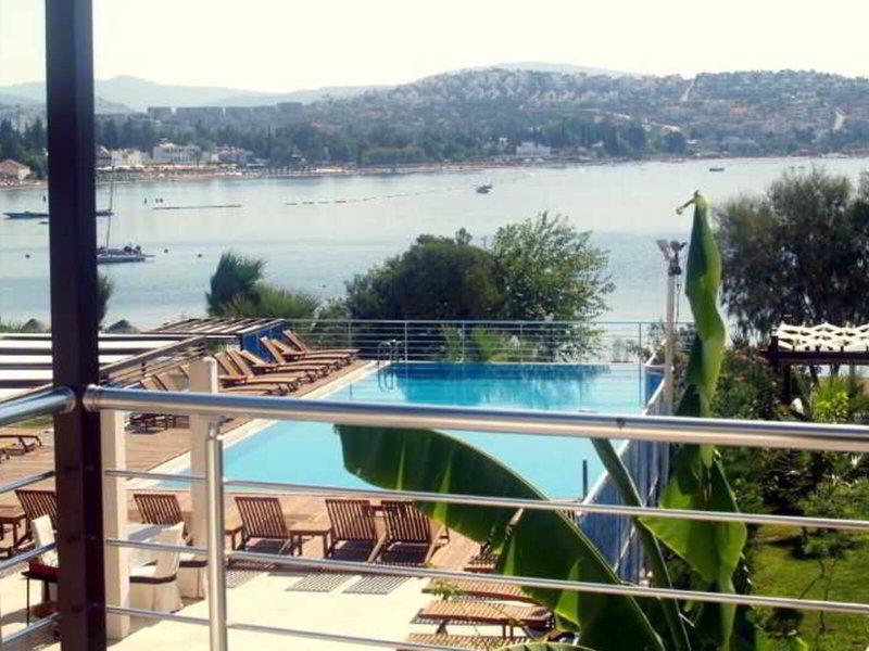 02EA818F890635C32ED07BD0B7701994