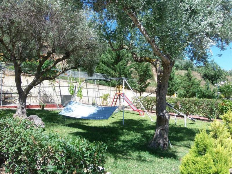 F5CC456B6FF9547E613D99D93154D710