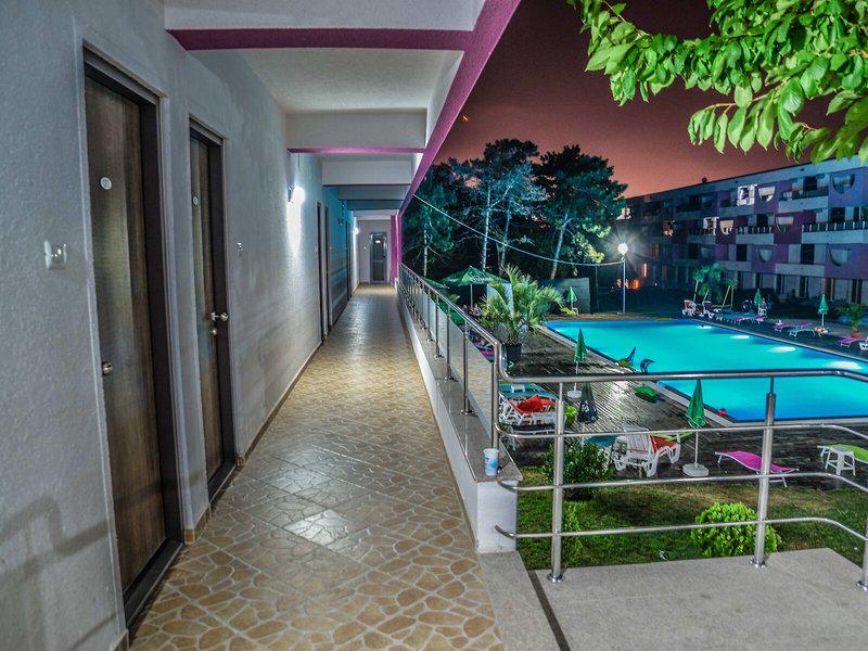 92DED7C4DD542A21B29A96BC4D8EFE07