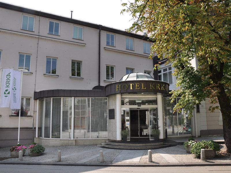 34BD396BC52A381DA8B2660ACC54D085