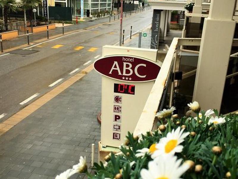 3F4DE6DBF6C20CF826E876DCB8221C76