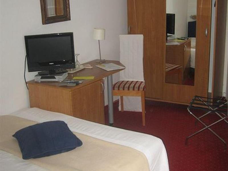 8320212471714CF49962CF5184943548