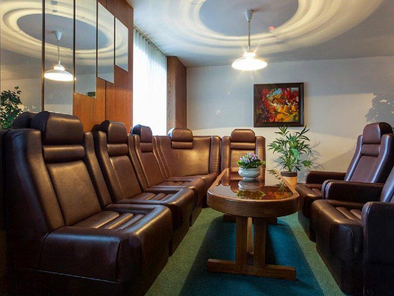 59EC563C6EF8B721DE181A29B1C218F2