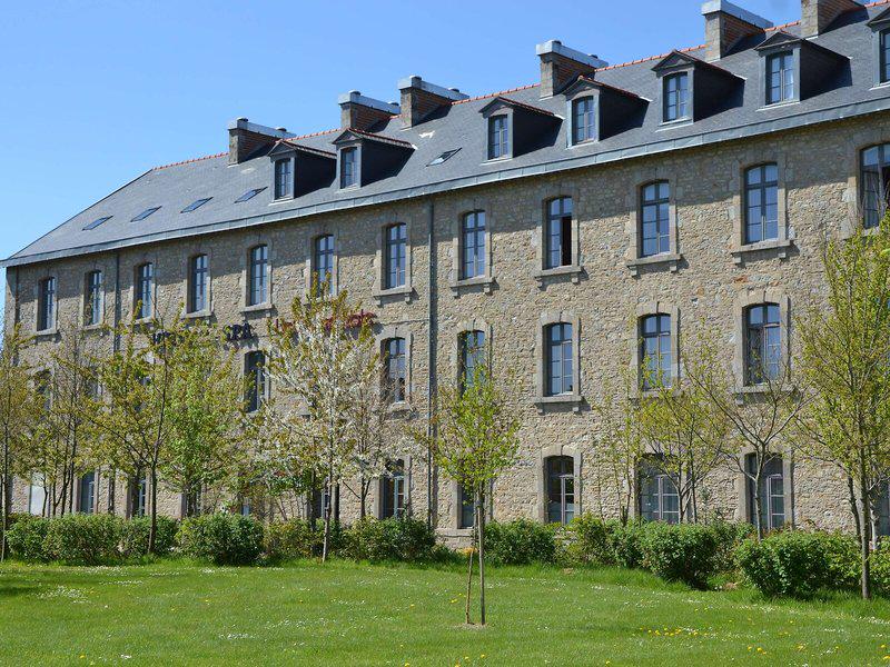 D1DA0B9E627BEBE4C83D4AC19448D744