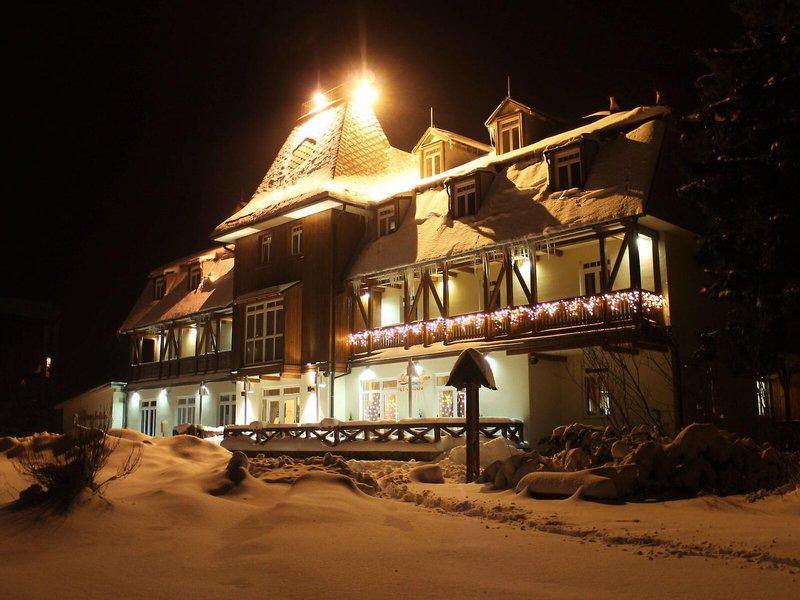 466964A58049F25E2BBCBE3653471937