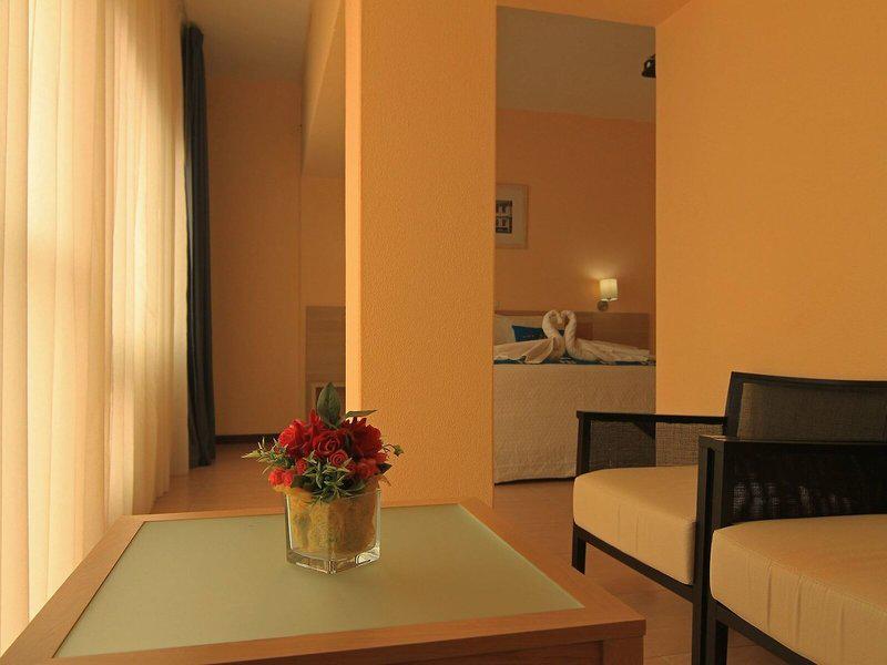 873A56C04F1C3993D2230C82E00E9D17