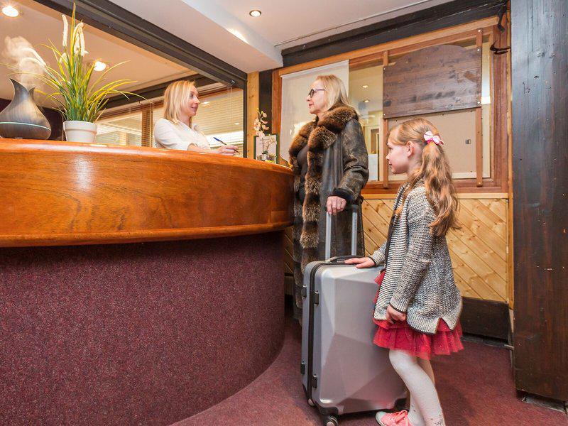 7E4FB1F3F6A7C05E2A8D93B80B97B6A1