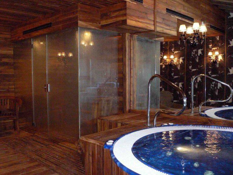 CC69FB0EC79B49EA8495A010F1C74B7E