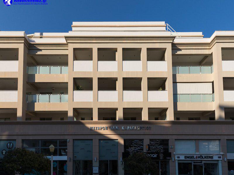 F754E6C2845DEA32D03FF9D060AC27A0