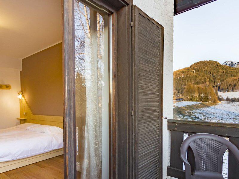 4241C4B831E1BB9E5C0934EAD16E003A