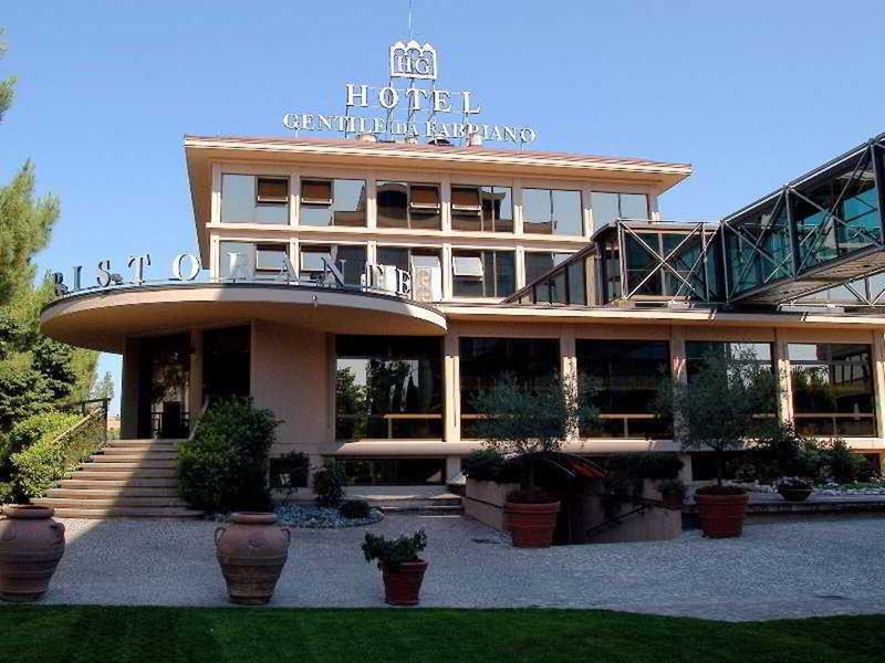 8A570DB50C3EB3820F6BE4FAD377EA9B