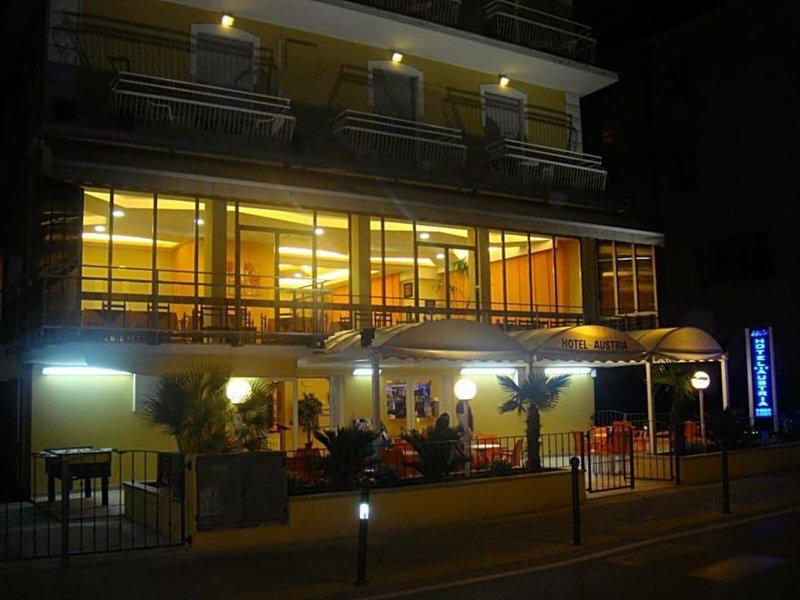 F52F02D624EFD344B6D4D8C9523147DE