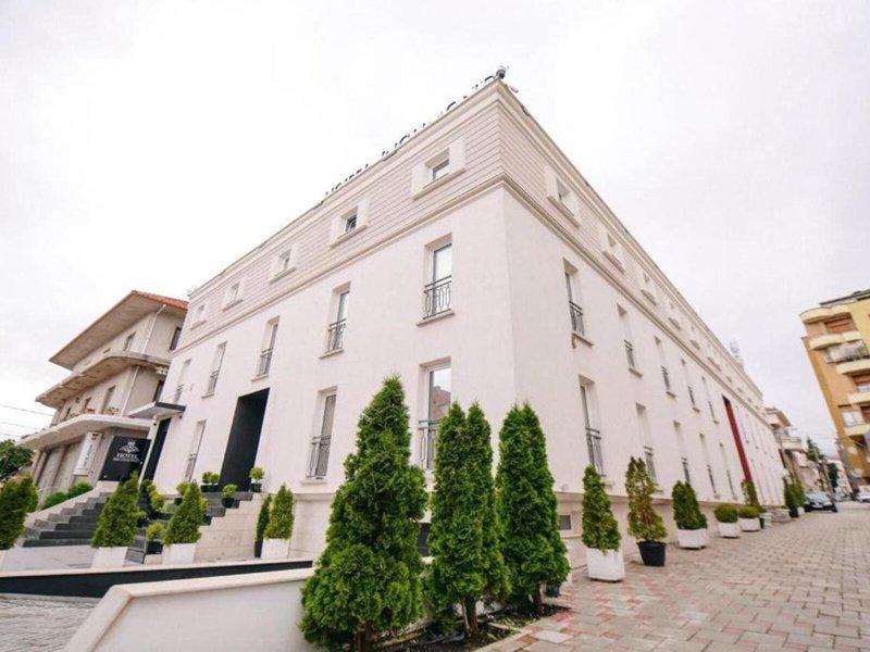 AB91E31BA181779781D08C14058B7C8A