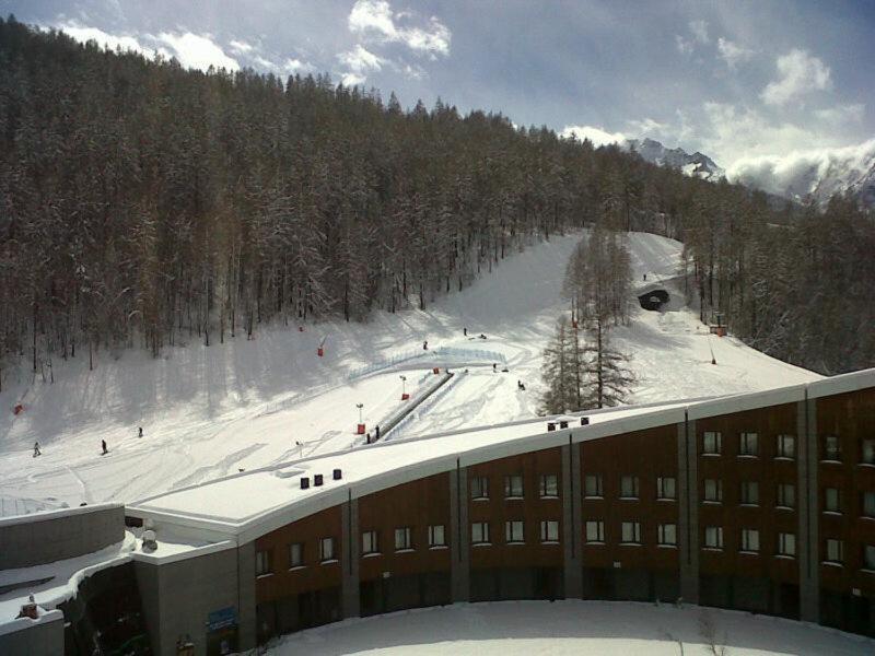 0B76E598CCD3414D25FAE0E75223074A