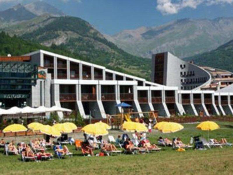 E81DE6D8B3407EE22F10F9E07FA1EE25