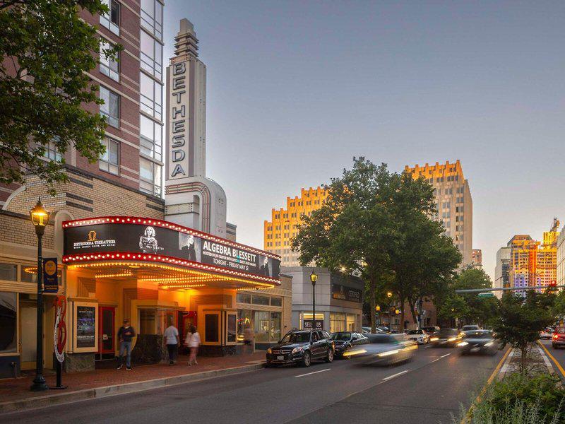 8ABB9E03D30AAA2DFC9C973774123CB8