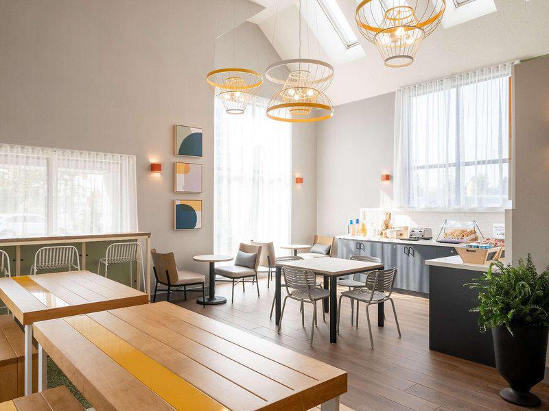 39D9F7453DB4AD6A5F1BCFF926742DAE