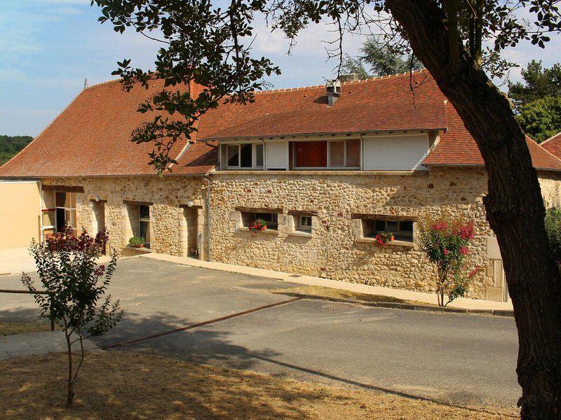 9B46133659A47D117A53AE47F42A33A5