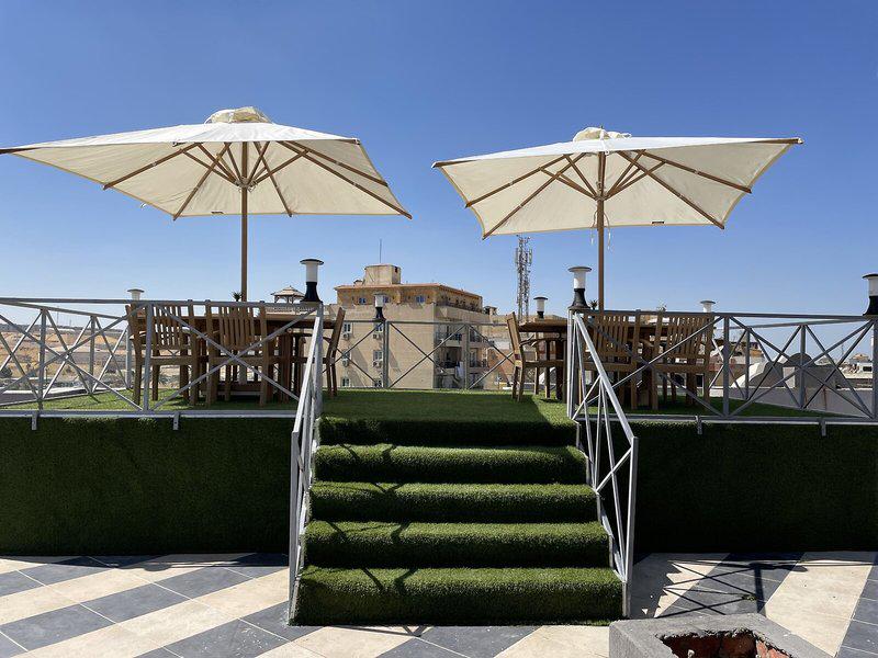 056DED4F6890AD67AB2EC43C6633751D