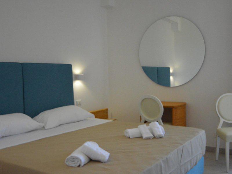 ED07B07E83DC5DFFFA76A450687FF300