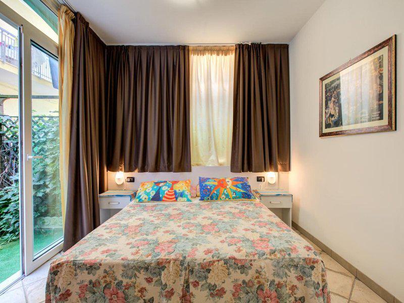 B15343BAC7DB04876363724DD72E744B