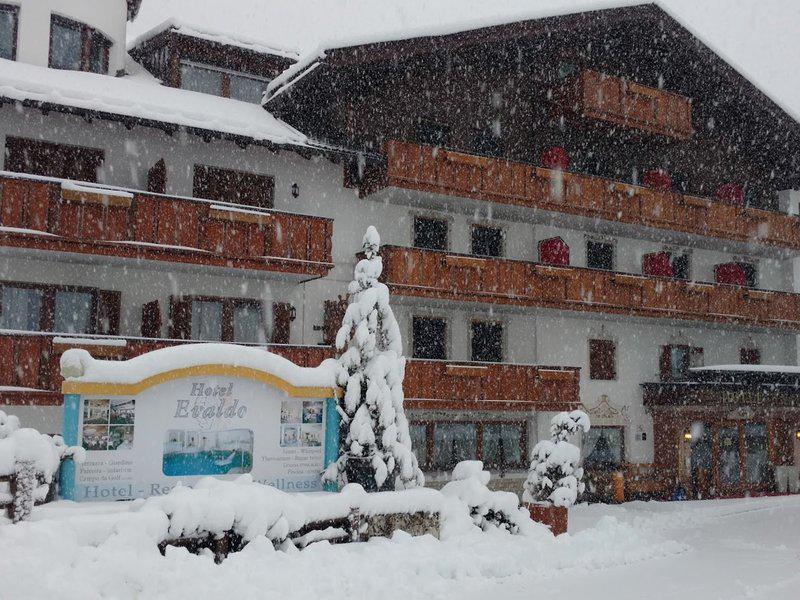 C30709855A5243A912D6500F0ED5E51F