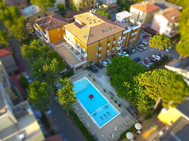 9767E38FAADAC7EB0AAE970BA0EBAE5D