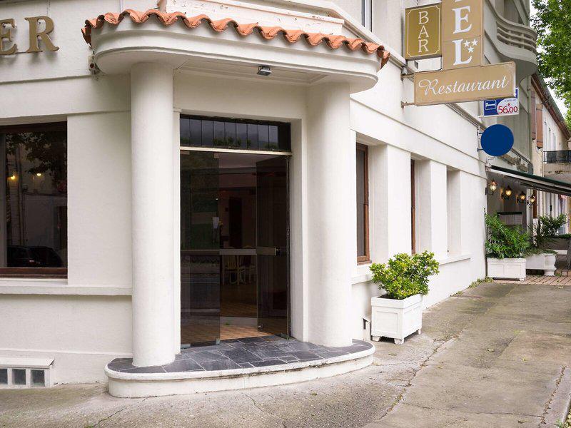 903235D93A1A0C9D2966FF4AA6052C27