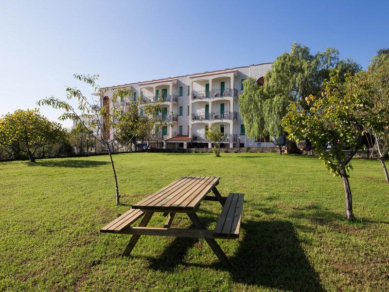 9509E3671D5BADBFC86FADD545C8BE6E