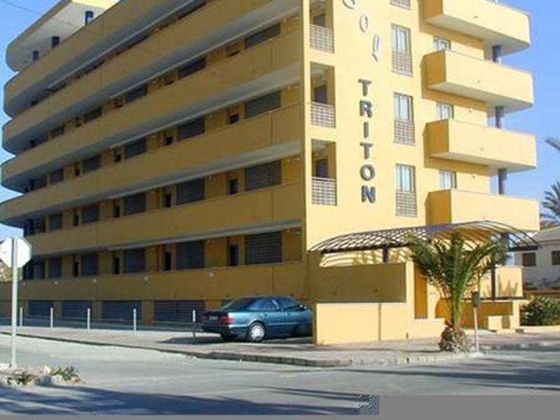 CEB144541DE7CD7802E2769C555E0B70