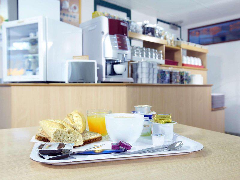 AE359195D834E91F359FCA0C95BA8034