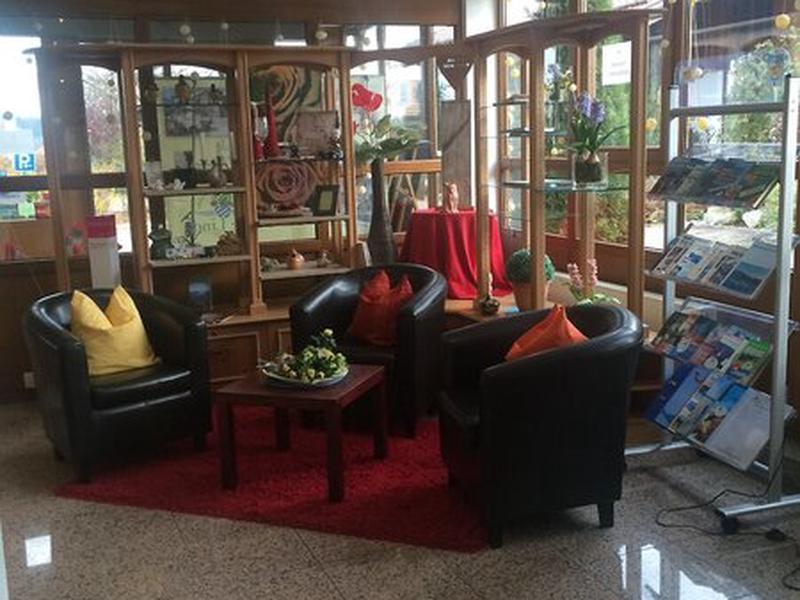 37C608A5B6CA111D18EA9B6E46E571EB