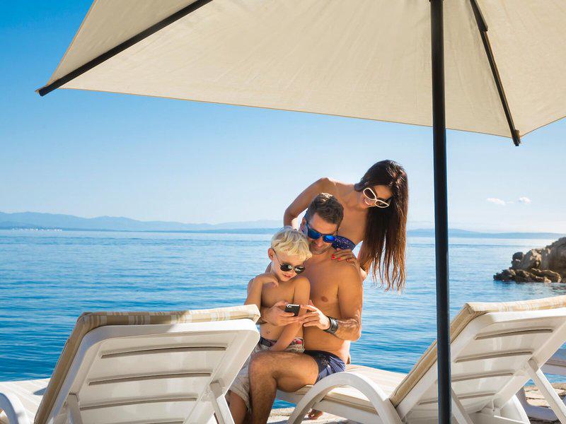 0283BA8C9318B3E40B648A1A02645AF1