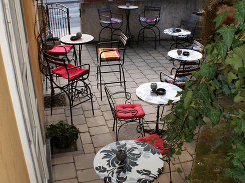 AF8125B5823130803AC5A124DD50BCB2