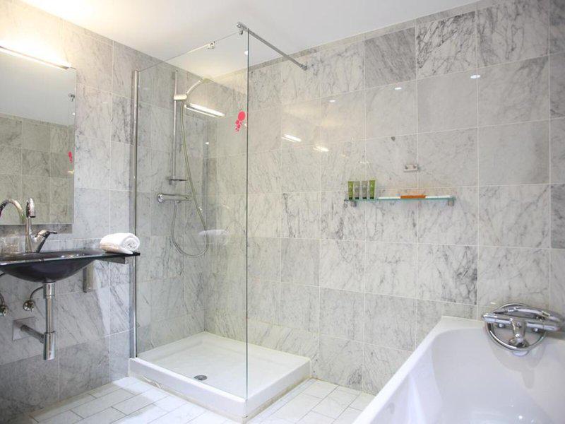 1792567B29140F94A592D2929FFD5CA3