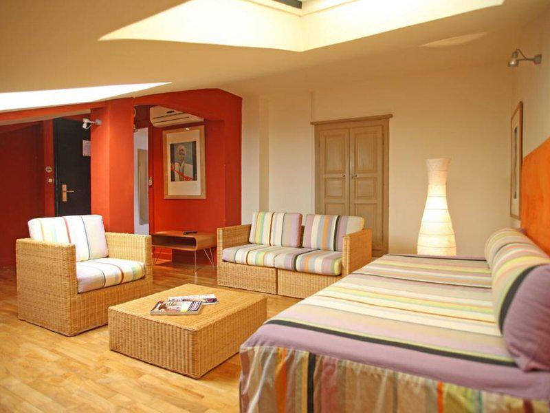 1C75C91AC3C9C9808610D8FF8375F037