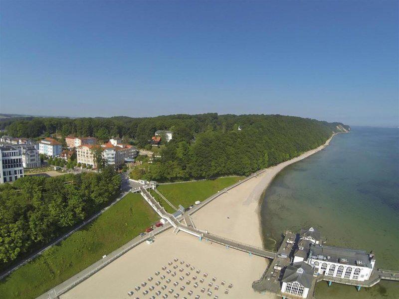 DB8754E0A30F5D24DBB4ACE6643B8229